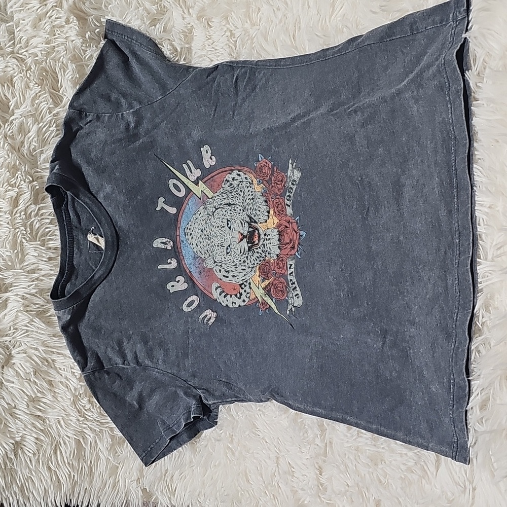 World Tour Japan 1996 Modish Rebel Distressed Short Sleeve Band T-shirt
